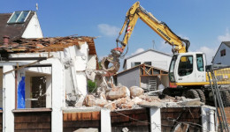 Abbruch des alten Gemeindehauses in Mering