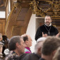 Stadtdekan Michael Thoma eröffnet den Gottesdienst.