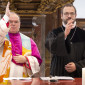 Ökumenischer Segen für alle: Diözesanadministrator Domdekan Prälat Dr. Bertram Meier (li.) und Stadtdekan Michael Thoma