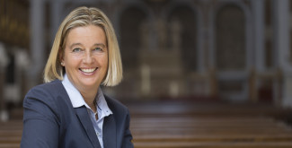Dekanin Dr. Doris Sperber-Hartmann